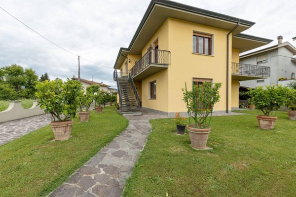 casa indipendente in vendita a Lucca in zona Sant'Angelo in Campo