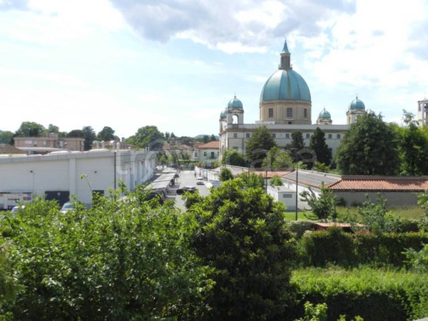 appartamento in vendita a Lucca in zona zona Arancio