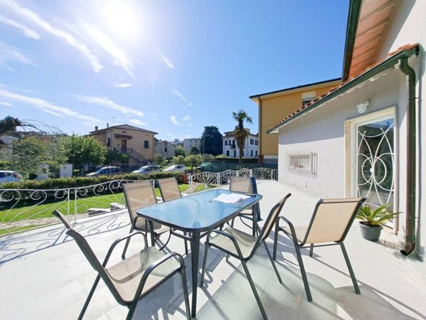 casa indipendente in vendita a Lucca in zona Sant'Anna