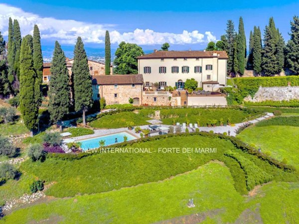 casa indipendente in vendita a Lucca in zona zona Mugnano