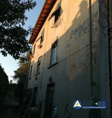 casa indipendente in vendita a Lucca in zona Nave