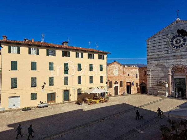 appartamento in vendita a Lucca in zona Centro Città