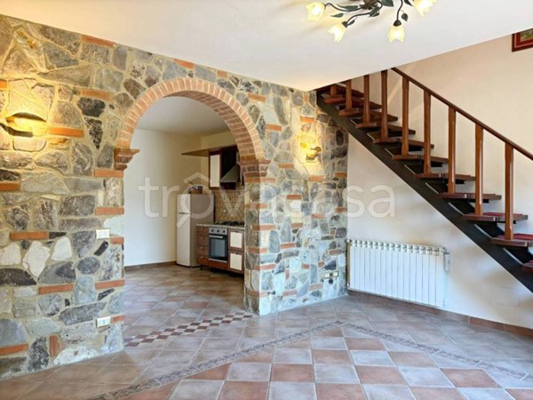 casa indipendente in vendita a Lucca in zona zona Antraccoli