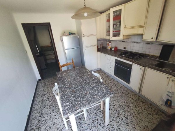 intera palazzina in vendita a Lucca in zona Centro Città