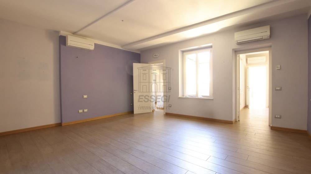 appartamento in vendita a Lucca in zona Centro Città