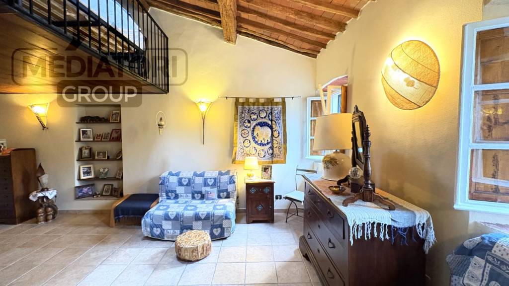 casa indipendente in vendita a Lucca in zona San Pietro a Vico