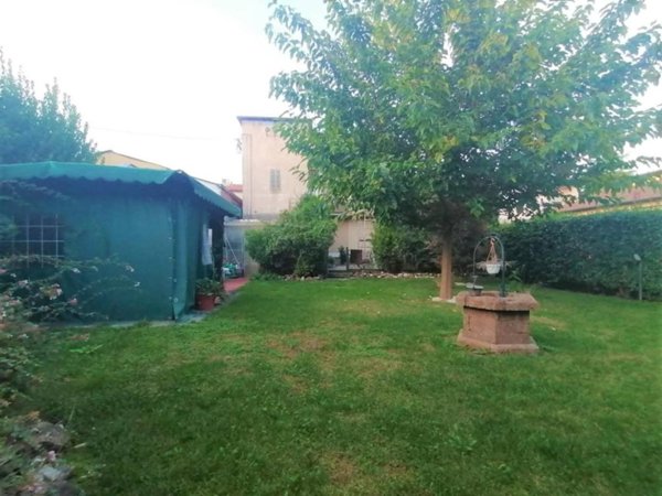 appartamento in vendita a Lucca in zona zona Sorbano