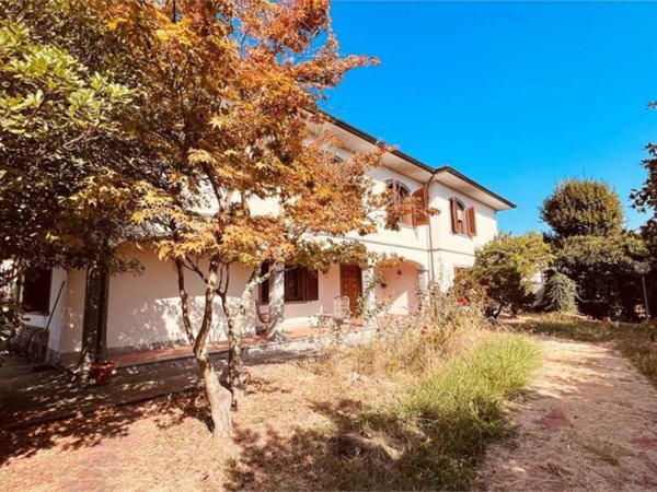 casa indipendente in vendita a Lucca in zona zona San Marco