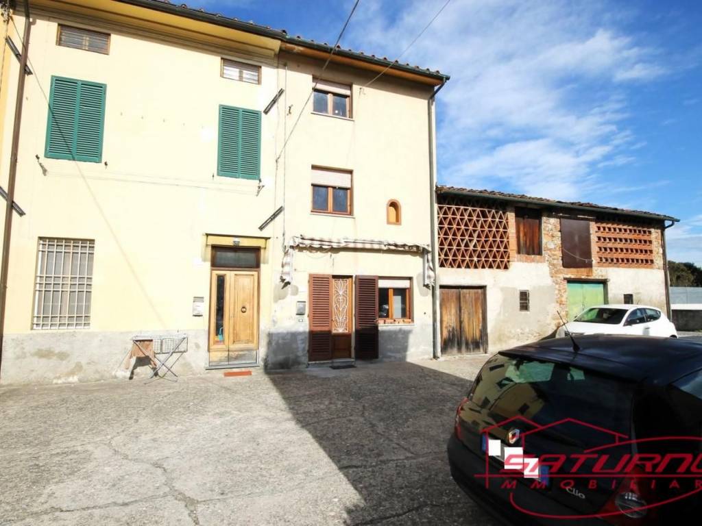 casa indipendente in vendita a Lucca in zona zona San Filippo