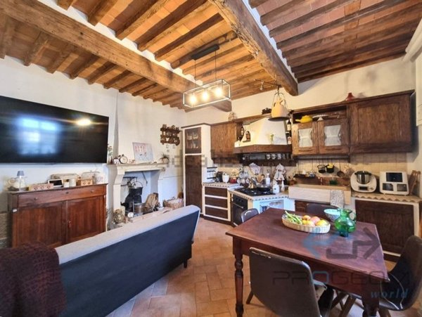 casa indipendente in vendita a Lucca in zona Santa Maria del Giudice