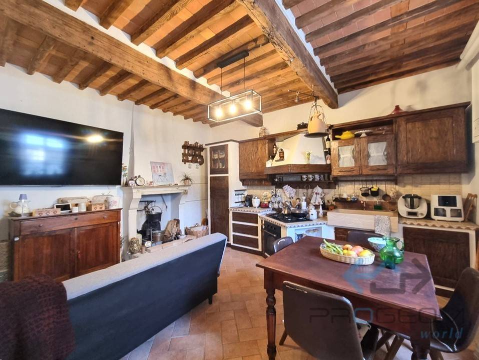 casa indipendente in vendita a Lucca in zona Santa Maria del Giudice