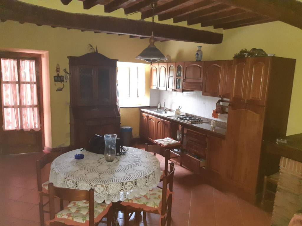 casa indipendente in vendita a Lucca in zona Sant'Alessio