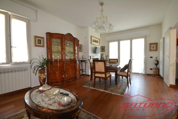 casa indipendente in vendita a Lucca in zona Sant'Anna