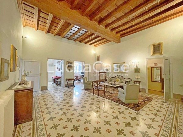 appartamento in vendita a Lucca in zona Centro Città