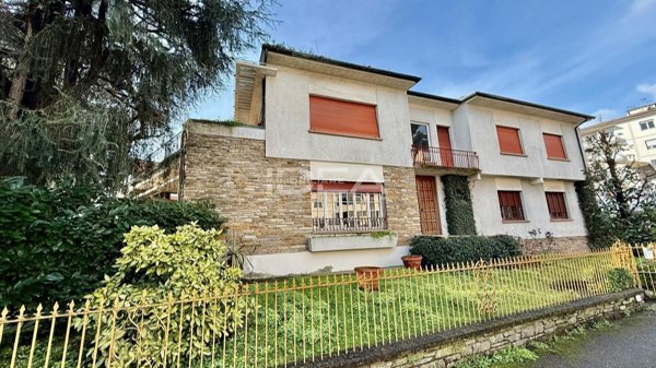casa indipendente in vendita a Lucca in zona zona San Filippo