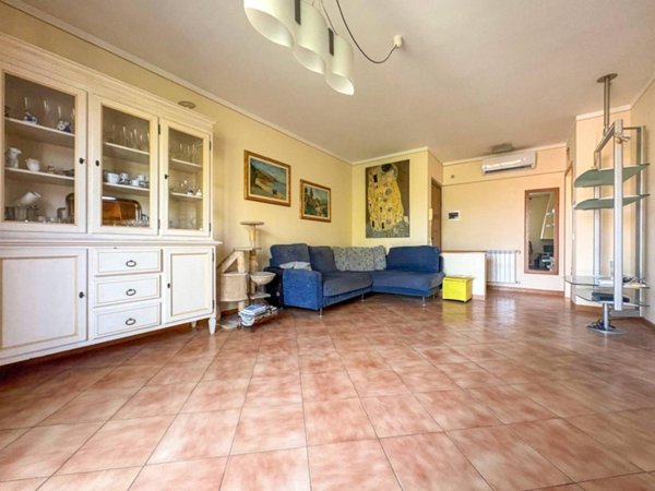 appartamento in vendita a Lucca in zona Picciorana
