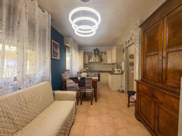 appartamento in vendita a Lucca in zona Nave