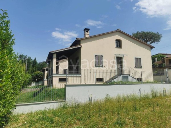 casa indipendente in vendita a Lucca in zona Monte San Quirico