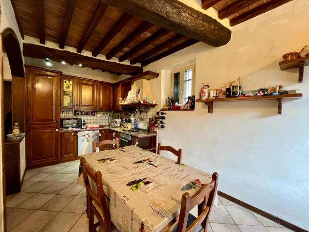 casa indipendente in vendita a Lucca in zona Nave