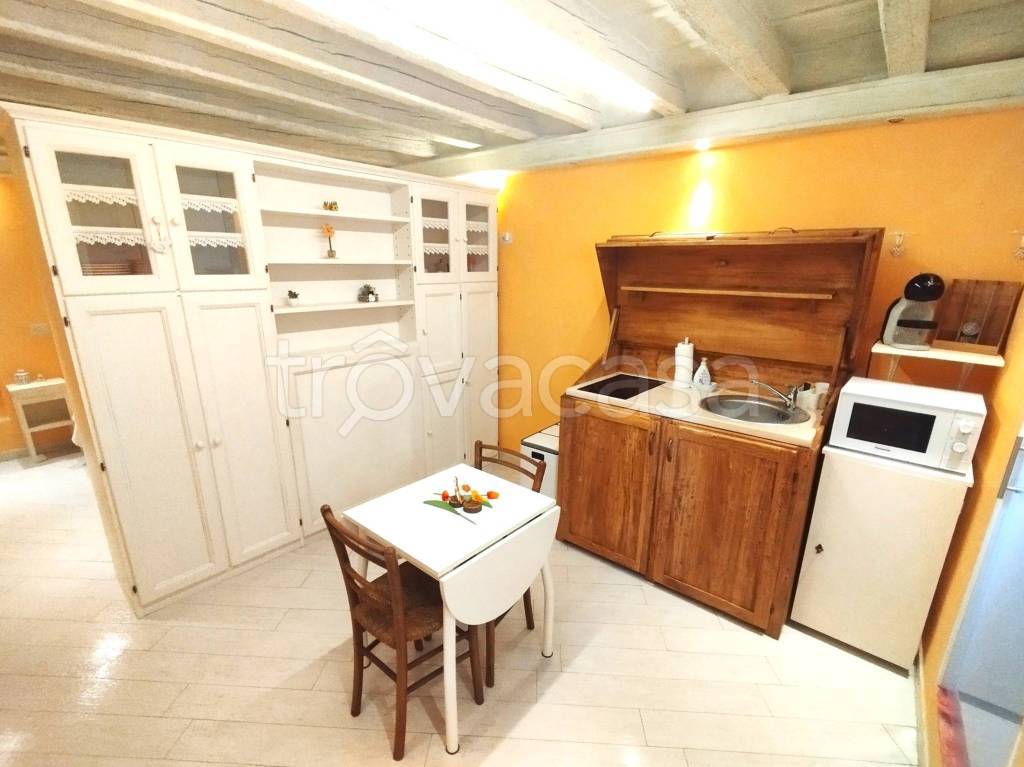 appartamento in vendita a Lucca in zona Centro Città