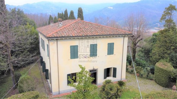 casa indipendente in vendita a Lucca in zona Palmata