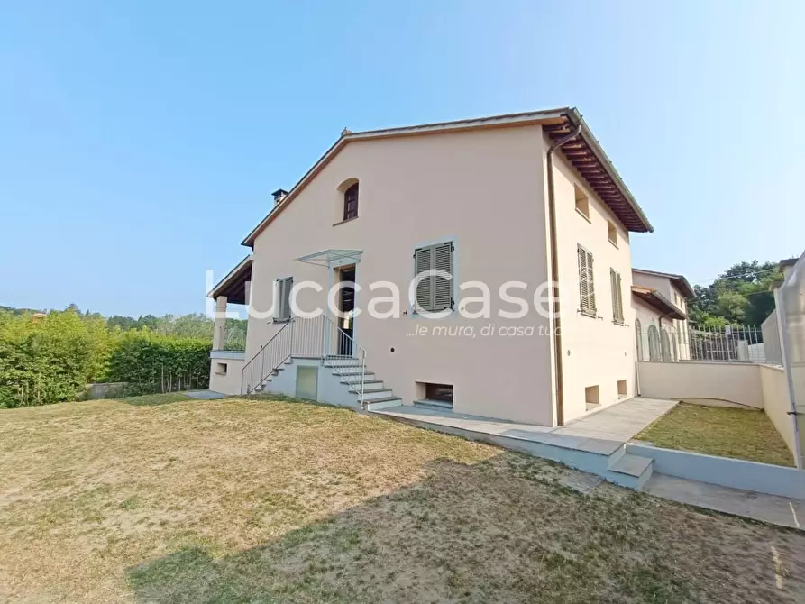 casa indipendente in vendita a Lucca in zona Monte San Quirico