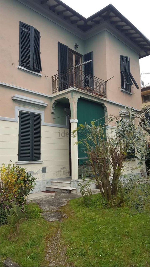 casa indipendente in vendita a Lucca in zona zona San Marco