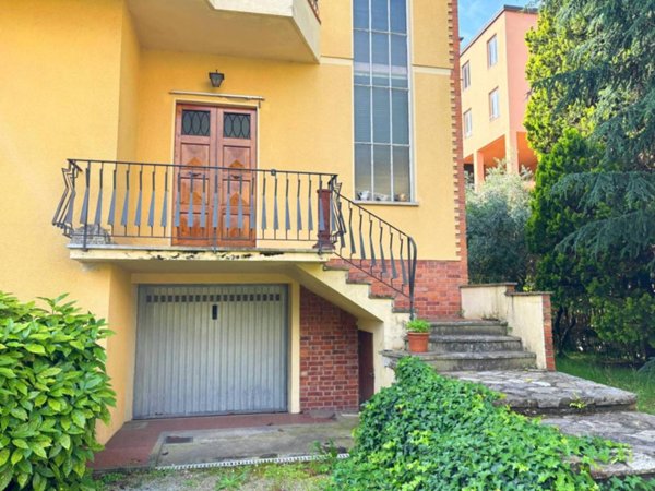 casa indipendente in vendita a Lucca in zona zona San Marco