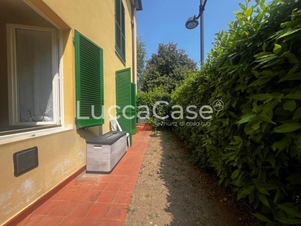 appartamento in vendita a Lucca in zona Pontetetto