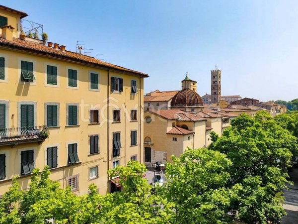 appartamento in vendita a Lucca in zona Centro Città