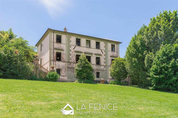 casa indipendente in vendita a Lucca