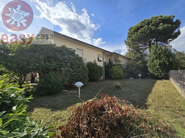 casa indipendente in vendita a Lucca in zona zona San Marco
