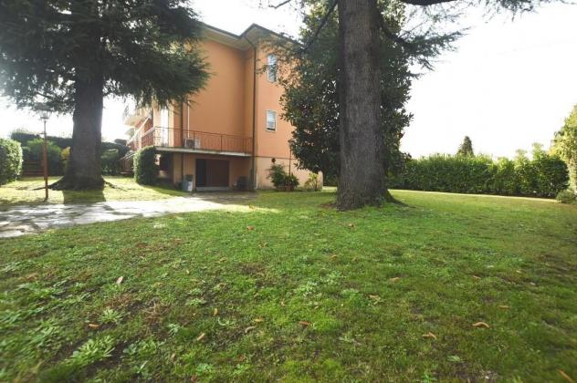 casa indipendente in vendita a Lucca in zona zona Antraccoli