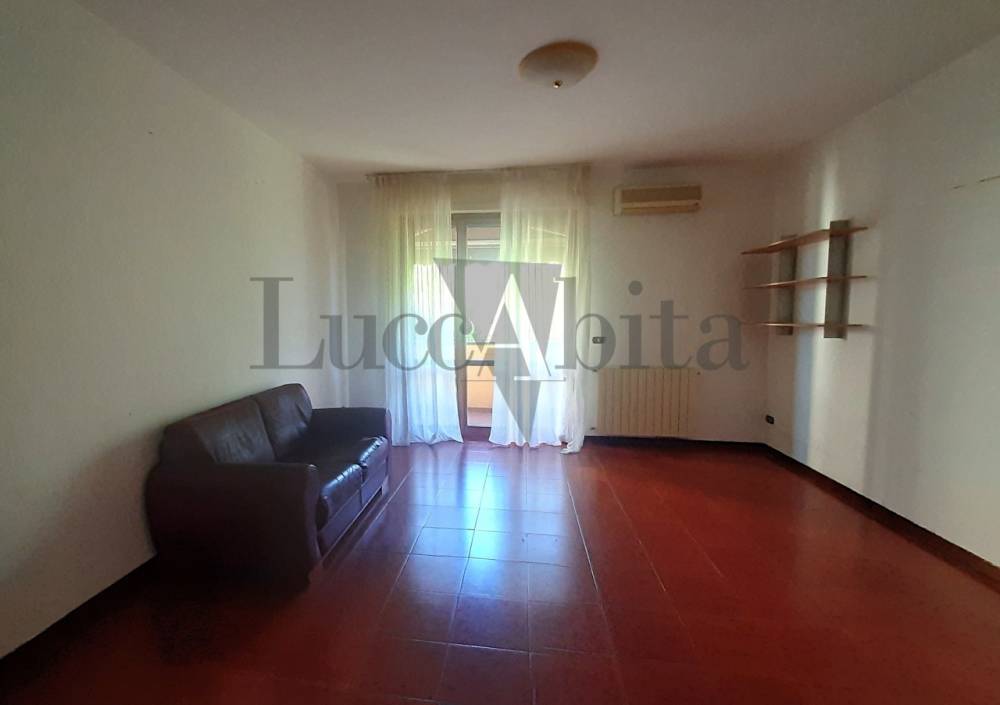 appartamento in vendita a Lucca in zona Zona San Concordio