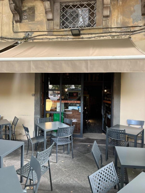 locale commerciale in vendita a Lucca in zona Centro Città