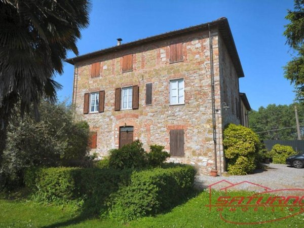 casa indipendente in vendita a Lucca in zona San Donato