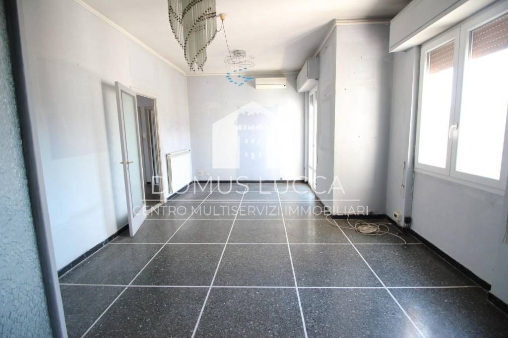appartamento in vendita a Lucca in zona Sant'Anna