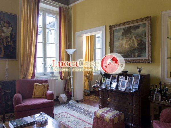 appartamento in vendita a Lucca in zona Centro Città