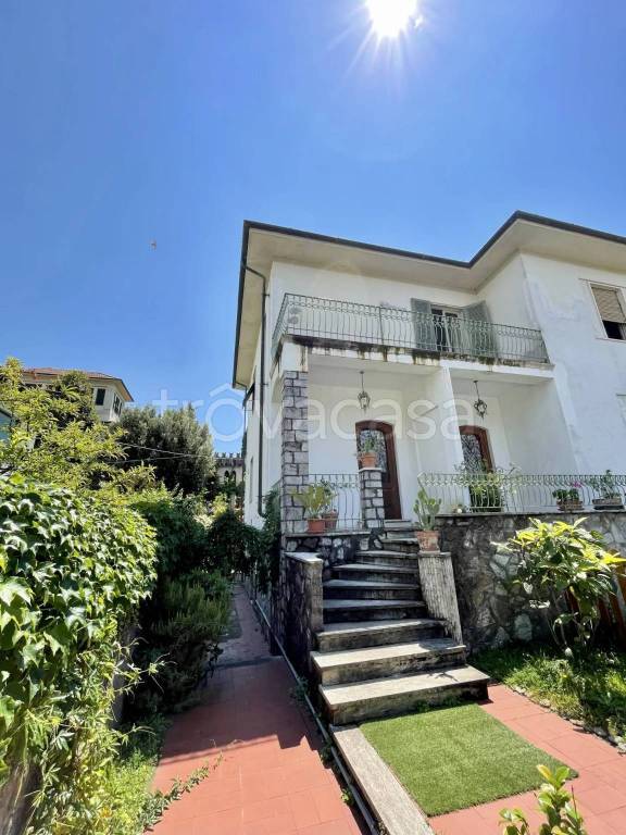 appartamento in vendita a Lucca in zona Sant'Anna