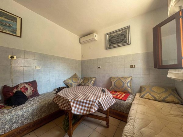 casa indipendente in vendita a Lucca in zona Nave
