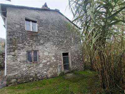 appartamento in vendita a Lucca in zona Mutigliano