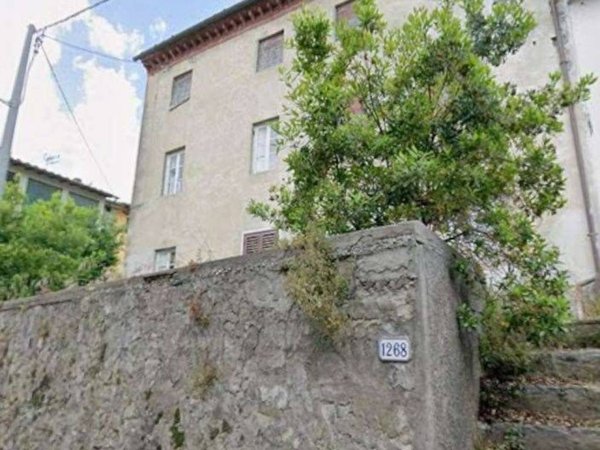 appartamento in vendita a Lucca in zona Chiatri