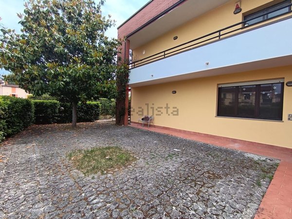 casa indipendente in vendita a Lucca in zona Sant'Alessio