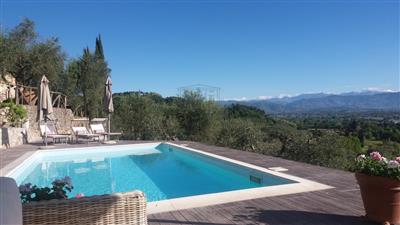 casa indipendente in vendita a Lucca in zona Centro Città