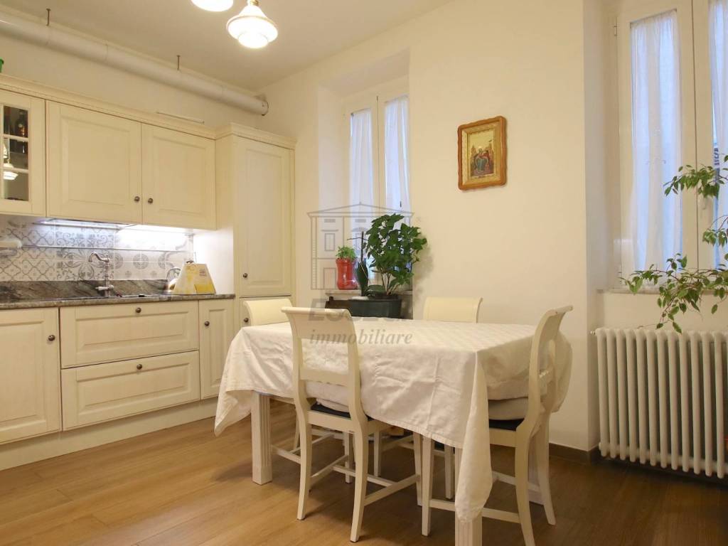 appartamento in vendita a Lucca in zona Centro Città