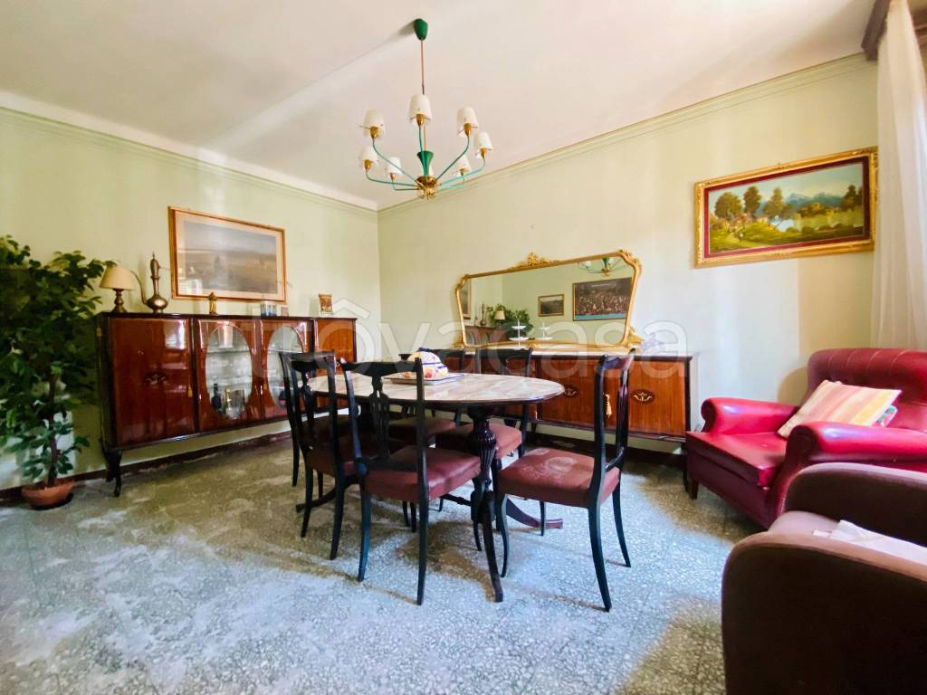 casa indipendente in vendita a Lucca in zona zona SS. Annunziata