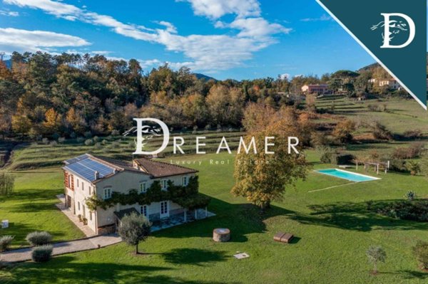 casa indipendente in vendita a Lucca in zona Maggiano