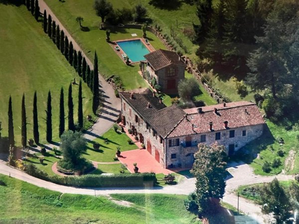 casa indipendente in vendita a Lucca in zona Monte San Quirico