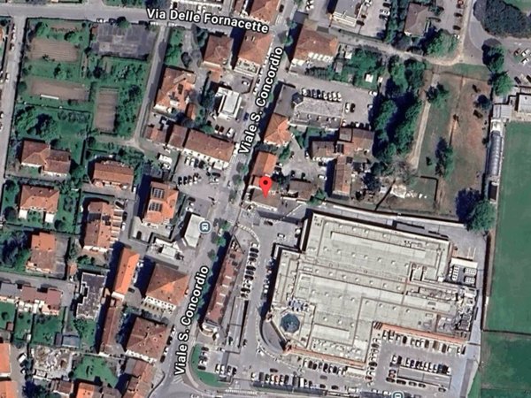 terreno edificabile in vendita a Lucca in zona Pontetetto