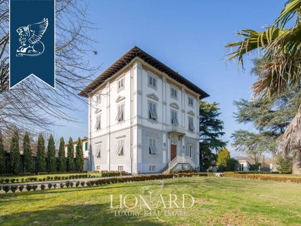 casa indipendente in vendita a Lucca in zona Cerasomma